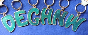 Metal Key Chain Capital Letter D, E, G, H, N or W Gold Frame Sparkle Green Inset - Picture 1 of 7