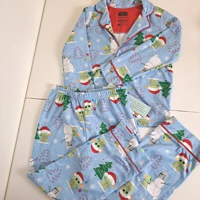 NUEVO CON ETIQUETAS Star Wars Mandalorian Baby Yoda Boy Juego de Pijama de Franela Pijamas de Navidad XS 4/5 Foto 1 de 4