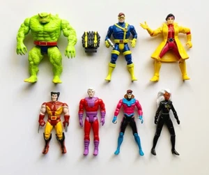 Vintage 1990s ToyBiz X-MEN Action Figure Lot! Cyclops, Wolverine, Storm, Jubilee - Picture 1 of 4