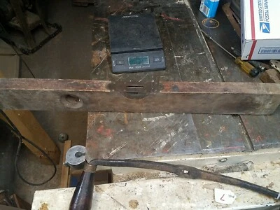 VINTAGE ANTIQUE SARGENT 26" LEVEL  - Image 1 of 4