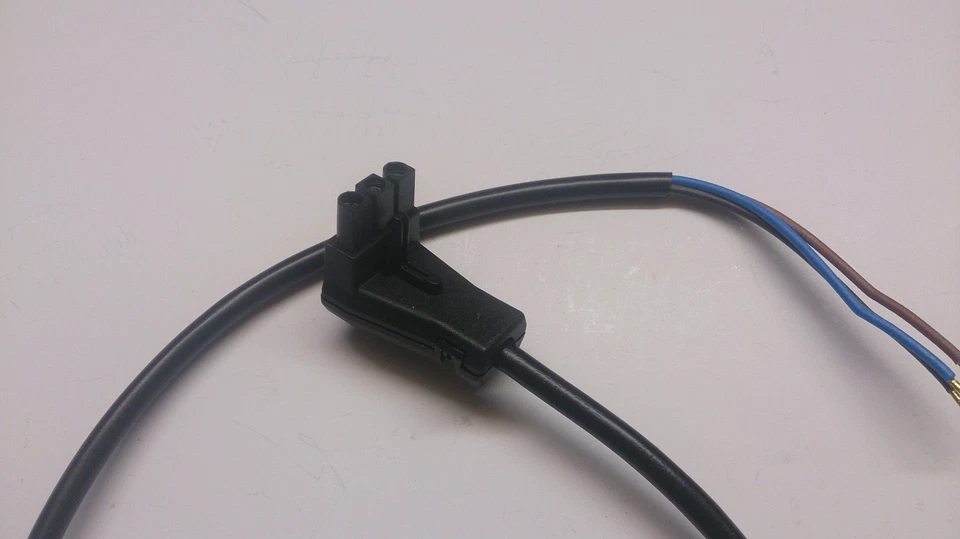 HONEYWELL Satronic Anschlusskabel, Netzkabel Winkel für IRD Flammenfühler 7236001