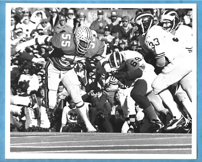 Ohio State Buckeyes Aaron Brown 55 - Malcom Emmons 1978 Press Photo - Image 1 of 2