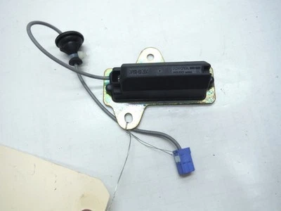 2003 LEXUS SC430 TIRE PRESSURE TPMS ANTENNA RIGHT REAR 89767-24010 OEM 2002-2005 - Image 1 of 4