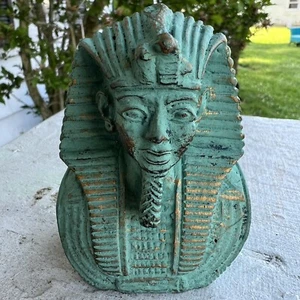 Vintage King Tut Bust Paperweight Heavy Green Carved Stone 3 1/2” Tall - Picture 1 of 5