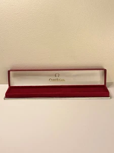 Omega Vintage Uhren Präsentationsbox Rot und Gold  - Bild 1 von 2