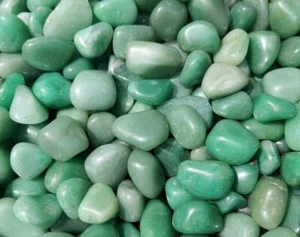 Green Aventurine tumblestone 20-30mm with free organza bag reiki chakra Luck - Picture 1 of 2
