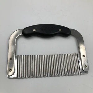 Pampered Chef Stainless Steel Crinkle Cutter Vegetable, Cheese Slicer No Cover@4 - Picture 1 of 4