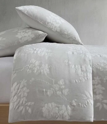 Calvin Klein Spring Branches 3P king comforter shams set - Image 1 of 4