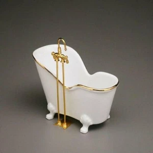 Baño de asiento blanco en miniatura para casa de muñecas de porcelana Reutter - Imagen 1 de 1