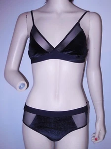 Hot Topic Black Velvet & Mesh Bralette and Brief Set - Size Medium - Picture 1 of 5