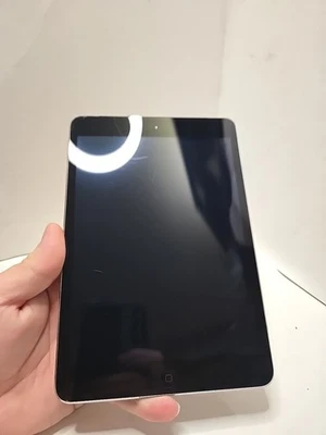 Apple Ipad A1490 Locked - Image 1 of 4