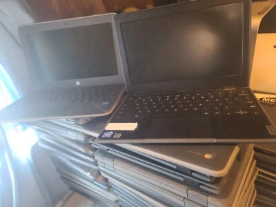 6pz *HP, Chromebook 14 G5, 14″, (4 GB, Intel,N3350) 2.4 GHZ- Black 3NU63UT#ABA  - Image 1 of 2