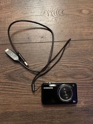 Cámara digital Samsung PL120 14,2 MP doble LCD vintage pantalla selfie con cargador Foto 1 de 4