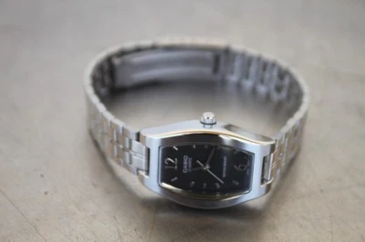 Reloj Casio LTP-1254 de cuarzo analógico esfera negra acero inoxidable para mujer COMO ESTÁ Foto 1 de 4