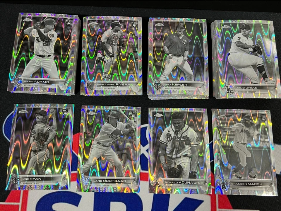 2022 TOPPS CHROME SONIC BLACK & WHITE RAYWAVE YOU PICK - Image 1 of 1