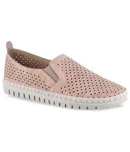 Easy Street Women's Fresh Comfort Slip On Sneaker / Blush / Size 6.5 Wide - Picture 1 of 6