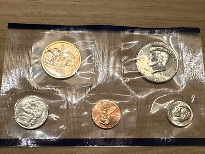 2000-P United States Mint  Uncirculated (5 Coins) Coin Set - Blue - Image 1 of 2