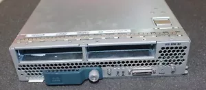 CISCO N20-B6625-1 UCS B200 M2 CTO Blade Server w/74-7333-01 B0 No Memory or CPU - Picture 1 of 6