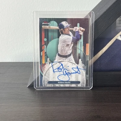 Tarjeta Topps Finest Robin Yount 2025 Finest Auto 10/10 FA-RY 🔥 Cerveceros Salón de la fama 🔥  Foto 1 de 2