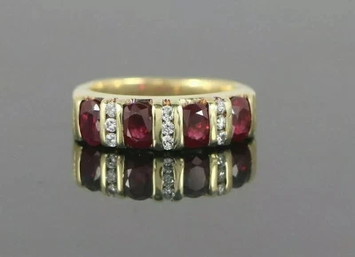 Alianza de boda para mujer 2 quilates corte ovalado creado en laboratorio rubí enchapado en oro amarillo de 14 quilates Foto 1 de 4