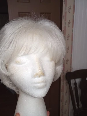 Vanessa | Pelucas Jon Renau | Gorra abierta frontal de encaje Foto 1 de 3