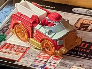 ADORABLE & BOLD DIECAST TOY FIRETRUCK 1:64 SCALE W/DOG DRIVER DIECAST - Picture 1 of 13