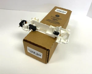 WB10X10071 New GE OEM Genuine Microwave Assy Body Latch WB10X10071 - Picture 1 of 14