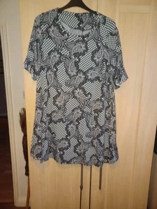 Capsule Ladies Top/Tunic 50 -52 armpit to armpit preloved item paisley checked - Picture 1 of 7
