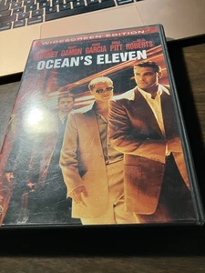 Ocean's Eleven - DVD -  Very Good - George Clooney,Matt Damon,Andy Garcia,Brad P - Picture 1 of 2