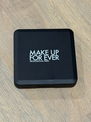 MAKE UP FOR EVER HD Skin Blurring & Perfecting Pressed Powder 2.1 MEDIUM ~ NEW! - Image 1 of 2