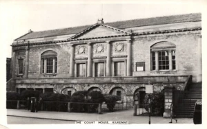 The Court House Kilkenny Ireland RPPC Postcard Post Box, P Sign - Imagen 1 de 2