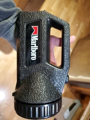 Linterna vintage Marlboro publicidad tabaco Coleman coleccionistas negra nueva Foto 1 de 4