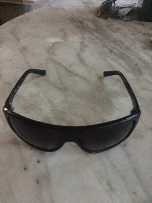 Gafas de sol GUESS unisex envolventes negras brillantes Guf130 Foto 1 de 4