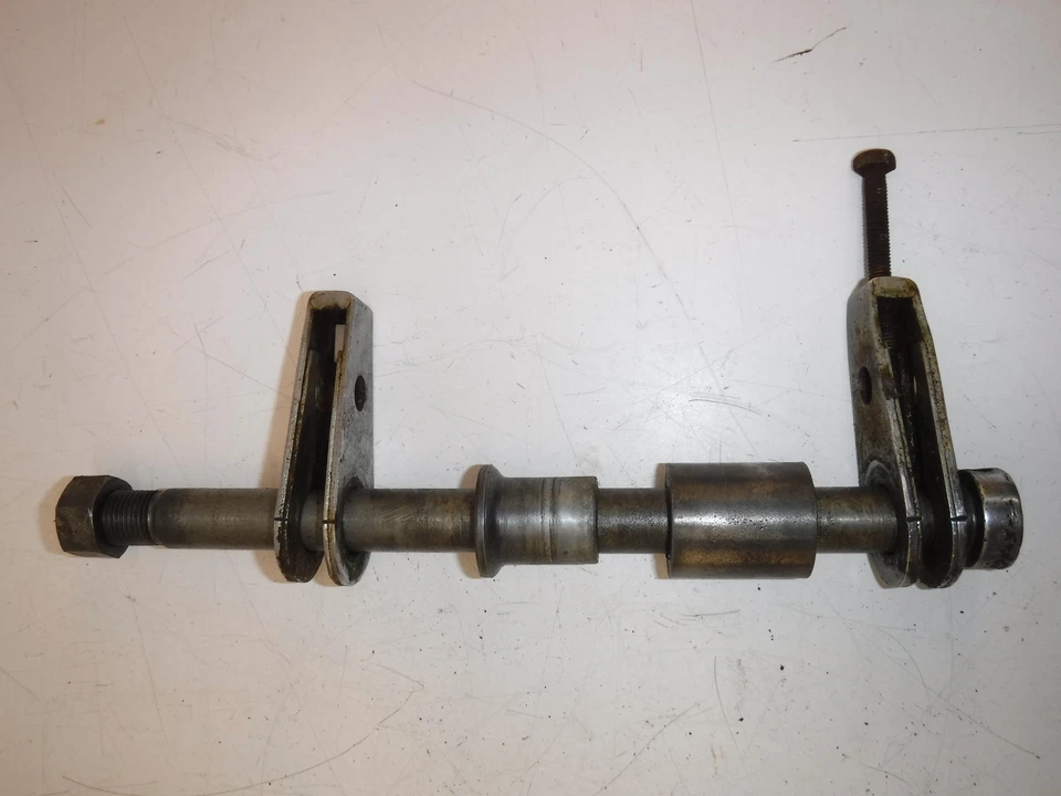 1968 honda cl175 ЗАДНИЙ МОСТ ОБОД ЗАДНЕГО КОЛЕСА ПОВОРОТНЫЙ БОЛТ ОСЬ - Изображение 1 из 4