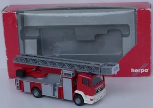 Herpa 045285 M.A.N. M 2000L Metz DLK 23-12 Feuerwehr, rot - Bild 1 von 5