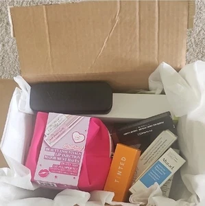 Paquete de productos de belleza surtidos - Imagen 1 de 1