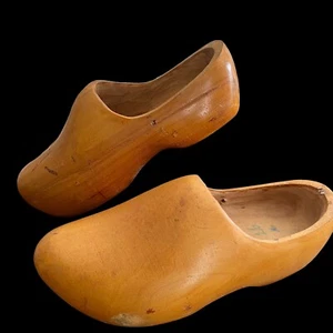 dutch wooden clogs 11 inches long - Picture 1 of 14