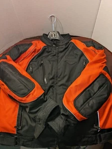 CHAQUETA DE MOTOCICLETA TEXTIL HARLEY DAVIDSON NARANJA Y NEGRA TALLA X-GRANDE - Imagen 1 de 8