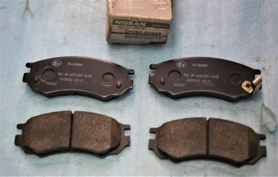 plaquettes de frein avant origine NISSAN 100 NX ALMERA I SUNNY III HATCHBACK GTI - Photo 1/1