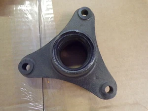 76140-752-831 HUB/SPINDLE FOR HONDA - Picture 1 of 3