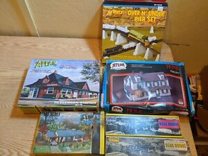 Lot of 6 Atlas Kits - Station, House, Deck Bridge, Pier Set - HO Scale