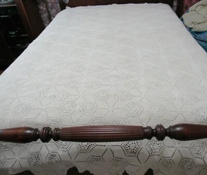 Vintage Very Lt. Beige Hand Crochet Bedspread 6 Point Stars Pattern 72"x90" - Picture 1 of 12