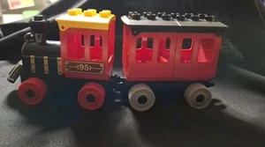 LEGO Duplo Czerwona lokomotywa Pociąg Wagon osobowy - Zdjęcie 1 z 3
