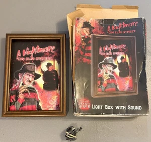 A Nightmare On Elm Street Light Box con suono Freddy Krueger 2007 con scatola e cavo - Foto 1 di 2