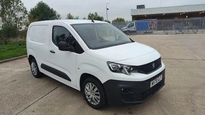2020/70 PEUGEOT PARTNER PRO A/C NAV SWB 3 SEAT EU6 LOW MILES FREE DELIVERY - Image 1 of 4