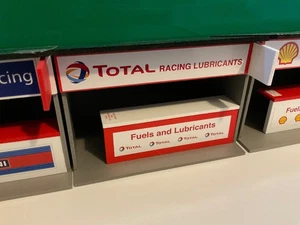 1:32 Scale Slotcar - Total Oil Racing Pit Hut Building Ninco Scalextric Carrera - Picture 1 of 8