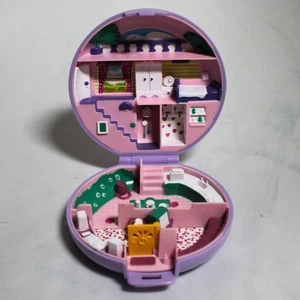 Polly Pocket: Kompaktes Mini Puppenhaus - Bild 1 von 4
