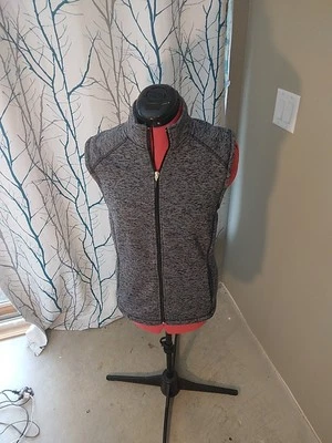 Exertek Vest Size Small Poly/Fleece Full Zip Active Wear, Grey W/Pockets - Image 1 of 4