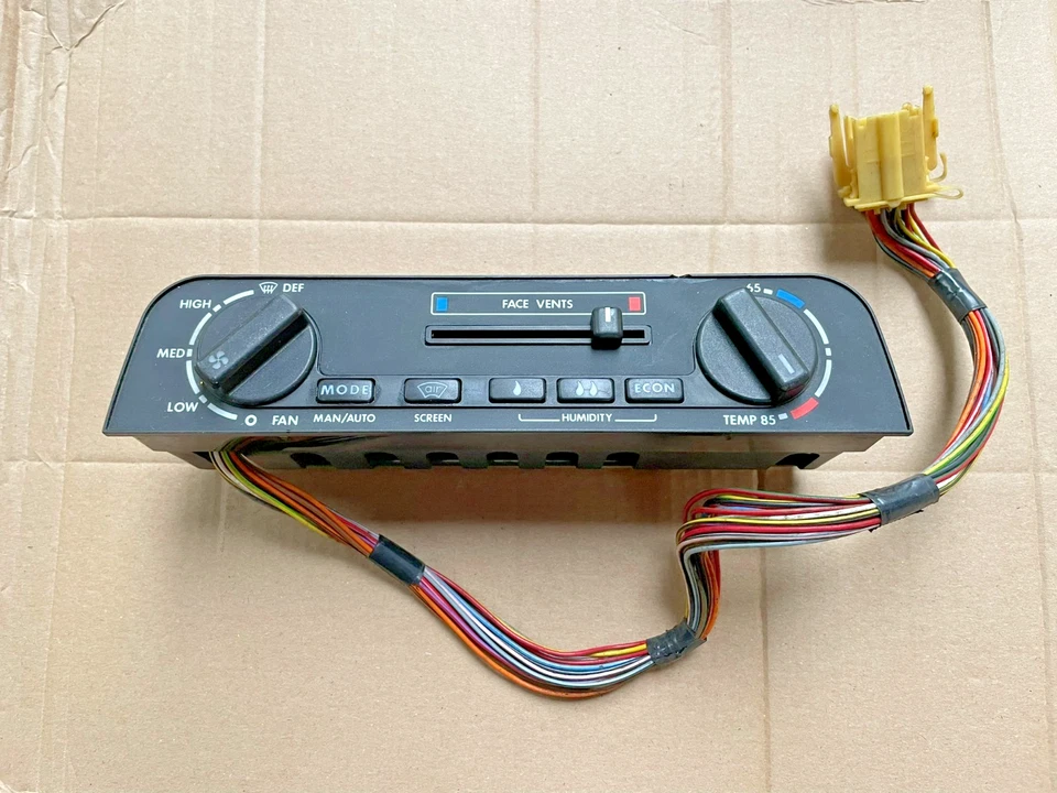 Jaguar XJ6/XJ40  HEATER  & A/C CONTROL UNIT (1989-92) DBC5824 - Image 1 of 1