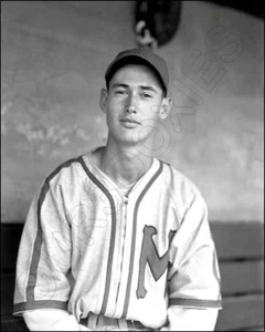 Ted Williams 1938 Minneapolis Millers Photo 8X10 - Young Minor Leaguer - Picture 1 of 4